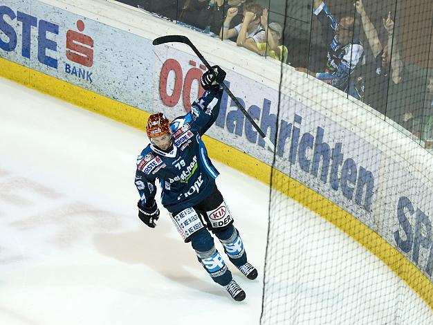 #79 Gregor Baumgartner, Linz, jubelt, EHC Liwest Black Wings Linz vs Straubing Tigers