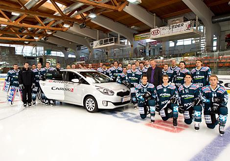 Die Liwest Black Wings Linz mit Autosponsor Auto Eder