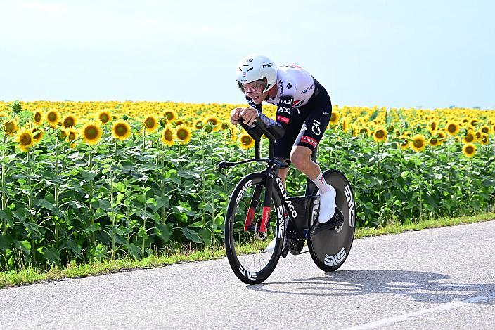 Sieger Felix Grossschartner (AUT, UAE Team Emirates - XRG) ÖM Staatsmeisterschaft, Zeitfahren, Frauenkirchen, Burgenland