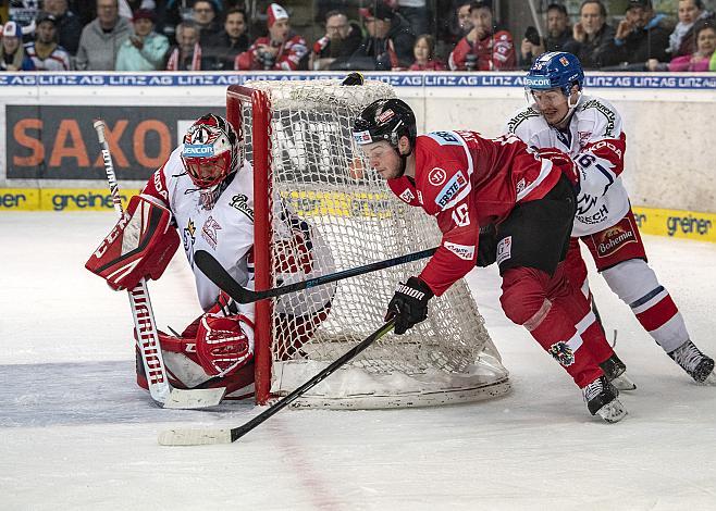 StÃ¼rmer Dominic Zwerger (AUT) vor Tormann Jakub Kovar (CZE) AUT-CZE, Testspiel,   Eishockey Nationalteam Linz