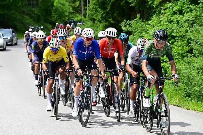 Anstieg zur Höss, Edward Ravasi (ITA, Hrinkow Advarics), Marco Schrettl (AUT, Tirol KTM Cycling Team), Aaron Dockx (BEL, Alpecin-Deceuninck Development Team), Edgar David Cadena (MEX, Petrolike) 4. Etappe St.Florian /Asten - Hinterstoder/Höss 15. Int. Raiffeisen OÖ-Radrundfahrt UCI Kat. 2.2