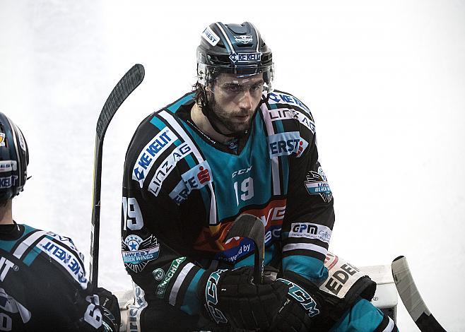 Joel Broda (EHC Liwest Black Wings Linz)  EHC Liwest Black Wings Linz vs EC Red Bull  Salzburg 4. Semifinale