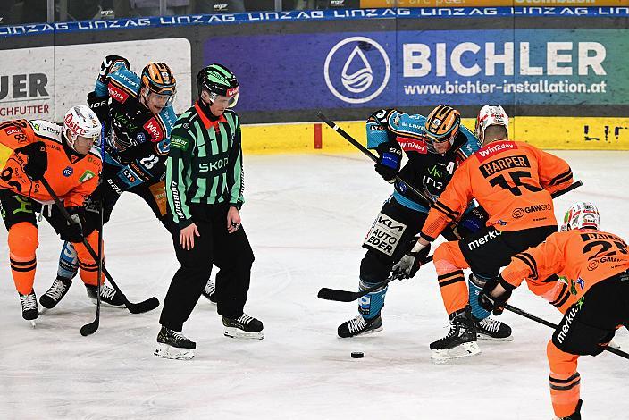 Sean Collins (Steinbach Black Wings Linz), Stephen Harper (Moser Medical Graz 99ers), Win2Day ICE Hockey League,  3. Viertelfinale, Steinbach Black Wings Linz vs Moser Medical Graz 99ers,  Linz AG Eisarena 