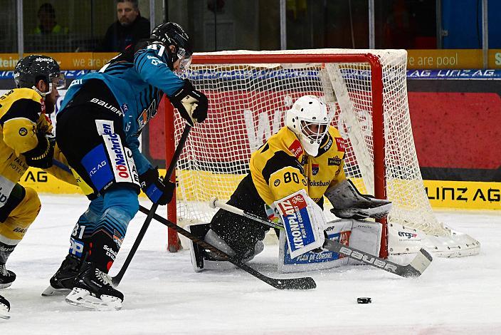 Tormann Edward Pasquale (HC Pustertal Wölfe), Sean Collins (Steinbach Black Wings Linz), 19. Runde ICE, Steinbach Black Wings Linz vs HC Pustertal Wölfe, Linz AG Eisarena 