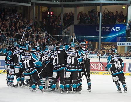 Linz gewinnt in der Overtime, EHC Liwest Black Wings Linz vs HCB Suedtirol 6. Viertelfinale