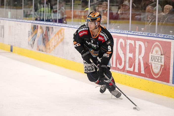 Emilio Romig (Steinbach Black Wings Linz) Steinbach Black Wings Linz vs HCB Suedtirol Alperia, 39. Runde ICE Hockey League, Steinbach Black Wings Linz, Linz AG Eisarena 
