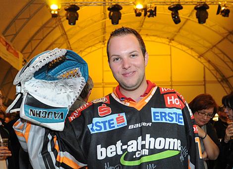 Alex Westlunds Fanghand mit neuem Besitzer