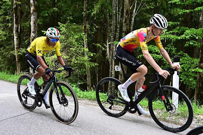Im Gelben Trikot des Gesamtführenden Edgar David Cadena (MEX, Petrolike), Jannis Peter (GER, Team Vorarlberg)  4. Etappe St.Florian /Asten - Hinterstoder/Höss 15. Int. Raiffeisen OÖ-Radrundfahrt UCI Kat. 2.2