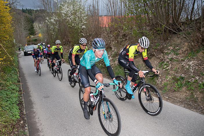 Dominik Amann (AUT, Team Vorarlberg), Michael Peter (GER, Santic-Wibatech)  63. Saison Eroeffnung Leonding Herren, Road Cyling League Austria