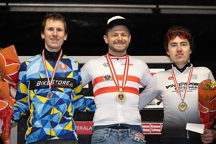 Das Siegerpodest v.l. 2. Platz Philipp Heigl (AUT, Team Bikestore). Sieger Daniel Federspiel (AUT, Team Felbermayr Simplon Wels), 3. Platz Jakob Reiter (AUT, Mühlviertler Biketeam), Rad Cyclo Cross, ÖSTM/ÖM Querfeldein  Langenzersdorf, Seeschlacht 