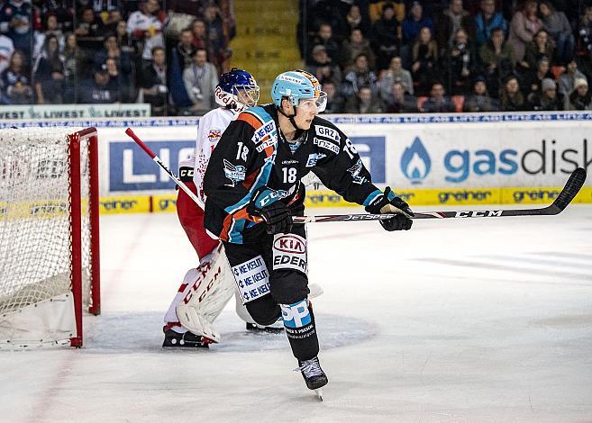 Im Bild: Valentin Leiler (EHC Liwest Black Wings Linz),  Eishockey,  EHC Liwest Black Wings Linz vs Red Bull Salzburg