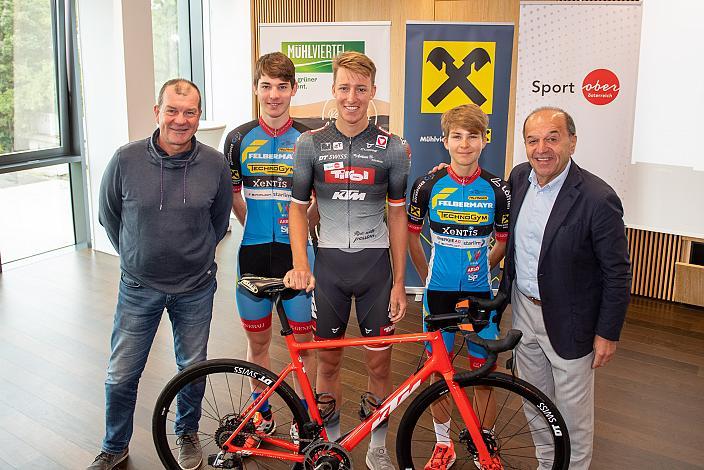 v.l. Walter Ameshofer (LRV OÖ Vize Präsident), Jakob Purtscheller (AUT, Team Oberösterreich), Florian Kierner (AUT, Tirol KTM Cycling Team), Daniela Schmidsberger (AUT, RC ARBÖ Felbermayr Wels), Paul Resch (Präsident LRV Oberösterreich), 2. Mühlviertel Hügelwelt Classic, ÖRV RadLiga, Radsport, Radliga, ÖRV, Herren Elite,