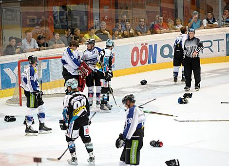 Nach dem Kampf, Liwest Black Wings Linz vs Straubing Tigers 