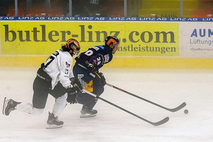 Shawn St.Amant (Steinbach Black Wings Linz), Frank Mauer (Eisbären Berlin) Steinbach Black Wings Linz vs Eisbären Berlin,  WIn2day ICE Hockey League