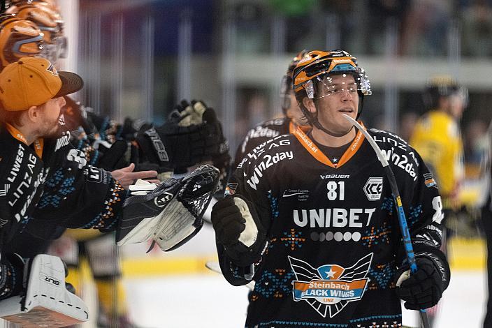 Ramon Schnetzer (Steinbach Black Wings Linz)  Steinbach Black Wings Linz vs Spusu Vienna Capitals, 27. Runde, ICE Hockey League, Steinbach Black Wings Linz, Linz AG Eisarena 