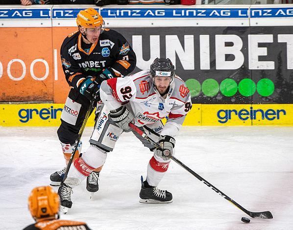 Zintis Nauris Zusevics (Steinbach Black Wings 1992), Brock Higgs (iClinic Bratislava Capitals) Steinbach Black Wings 1992 vs iClinic Bratislava Capitals, Qualifikationsrunfe Eishockey, Bet at Home ICE Hockey League