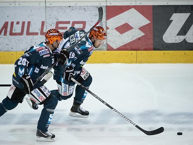 #19 Andrew Jakob Kozek und Brad Moran, Linz im Angriff, EHC Liwest Black Wings Linz vs Straubing Tigers
