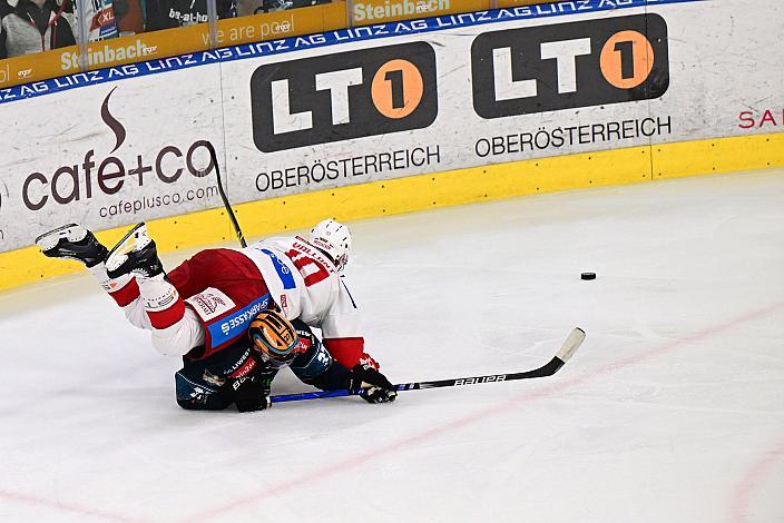 Thomas Vallant (EC KAC), Andreas Kristler (Steinbach Black Wings Linz) Steinbach Black Wings Linz vs EC KAC, Linz AG Eisarena, pre season 