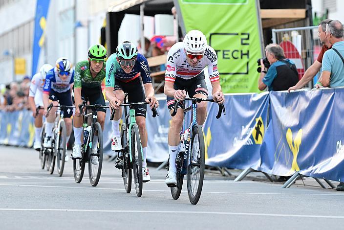 Sieger Michael Gogl (AUT, Alpecin - Premier Tech), Gregor Mühlberger (AUT, Decathlon CMA CGM Team), Herren Elite, U23, Road Cycling League Austria, Kriterium Wels