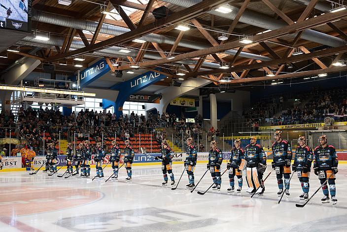 Das Team der Steinbach Black Wings Linz Steinbach Black Wings Linz vs Migross Supermercati Asiago Hockey 1935, Linz AG Eisarena, pre season 