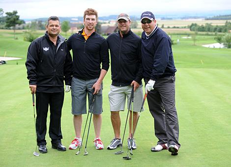 Der Golflfight von BWL Praesident Peter Freunschlag mit Aaron MacKenzie, Eric Healey und Christian Feichtinger.