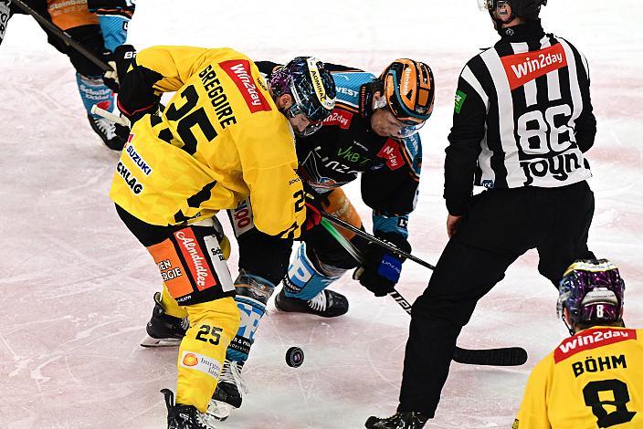 Jeremy Gregoire (spusu Vienna Capitals), Niklas Bretschneider (Steinbach Black Wings Linz)  Win2Day ICE Hockey League,  Steinbach Black Wings Linz vs Spusu Vienna Capitals,  Linz AG Eisarena 