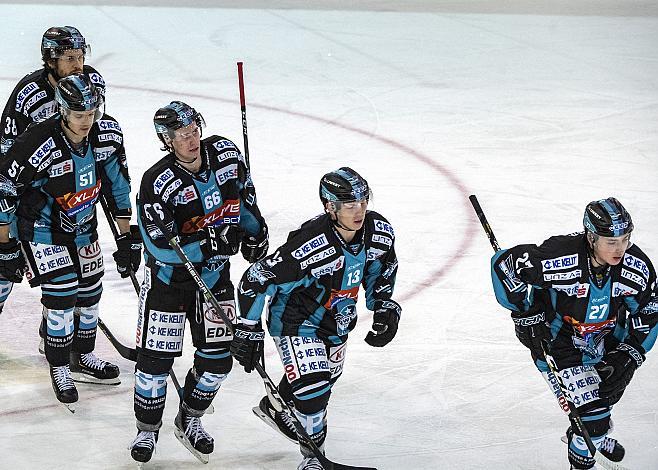 Linz feiert das 1zu 0 durch Moritz Matzka (EHC Liwest Black Wings Linz) EHC Liwest Black Wings Linz vs HC Orli Znojmo