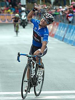 Julian Arredondo, COL (#213, TREK)
