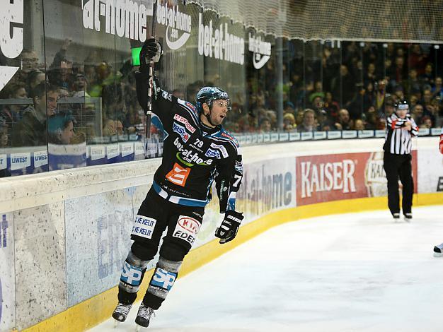 Gregor Baumgartner, Linz jubel EHC Liwest Black Wings Linz vs HC TWK Innsbruck