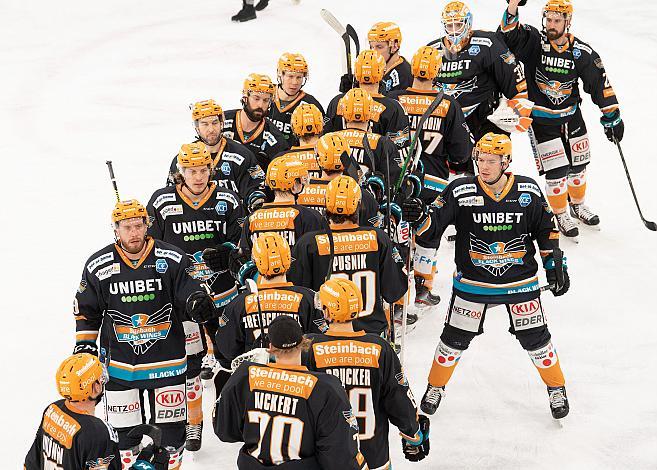 Linz feiert den Heimsieg, Steinbach Black Wings 1992 vs Graz 99ers, Qualifikationsrunfe Eishockey, Bet at Home ICE Hockey League