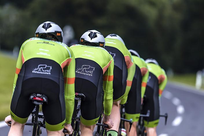 Team Hrinkow Advarics Cycleang 