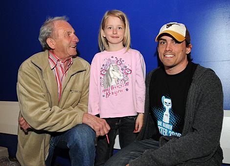 Alex Westlund mit einem jungen Fan