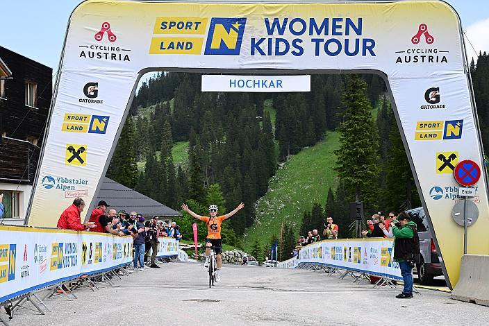 Siegerin am Hochkar und Gesamt  Malwina Mul (POL, MAT Atom Deweloper Wroclaw) Ybbsitz - Hochkar,,  4. Etappe Sportland NOE WOMEN Tour