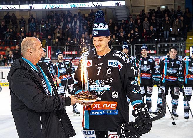 Im Bild: Brian Lebler (EHC Liwest Black Wings Linz) erzielt sein 250. Tor in der Liga,  Eishockey,  EHC Liwest Black Wings Linz vs HC TWK Innsbruck â€žDie Haieâ€œ