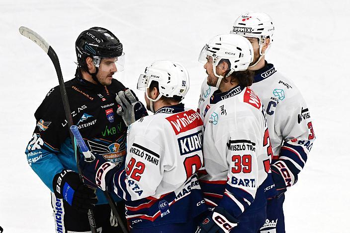 Travis Barron (Steinbach Black Wings Linz), Anze Kuralt (Hydro Fehervar AV 19), 34. Runde ICE, Steinbach Black Wings Linz vs Hydro Fehervar AV 19, Linz AG Eisarena 