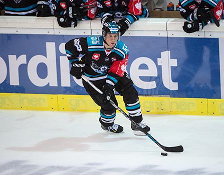 Robert Lukas (EHC Liwest Black Wings Linz, #55), EHC Liwest Black Wings Linz vs TPS Turku 