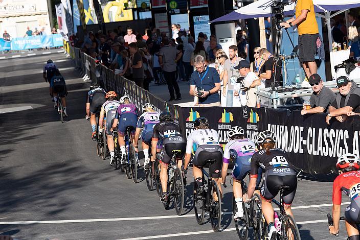 Start zum Damenrennen Innenstadtkriterium Wels, Radsport, Kriterium