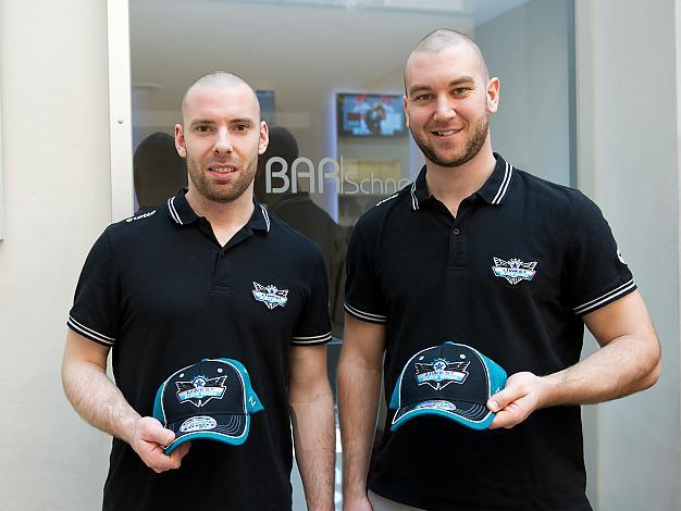 Marc-Andre Dorion und Michael Ouzas, Liwest Black Wings Linz organisieren die Kinder Krebs Charity. Liwest Black Wings Linz