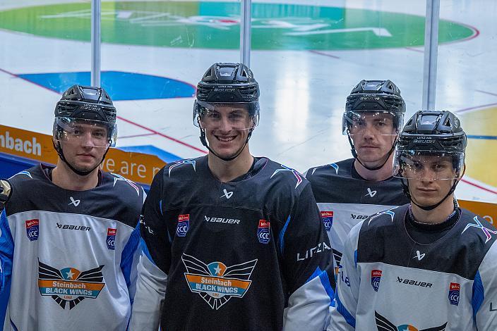 Neu im Team v.l.  Aljaz Predan (Steinbach Black Wings Linz), Tim Geifes, Ryan MacKinnon (Steinbach Black Wings Linz), Luis Lindner, Erstes Eistraining, Steinbach Black Wings Linz , Linz AG Eisarena