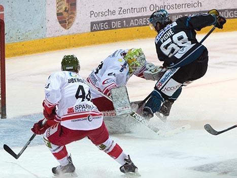 Sebastien Piche, Linz vor Jaroslav Huebl, Bozen, EHC Liwest Black Wings Linz vs HCB Suedtirol, 3. Viertelfinale