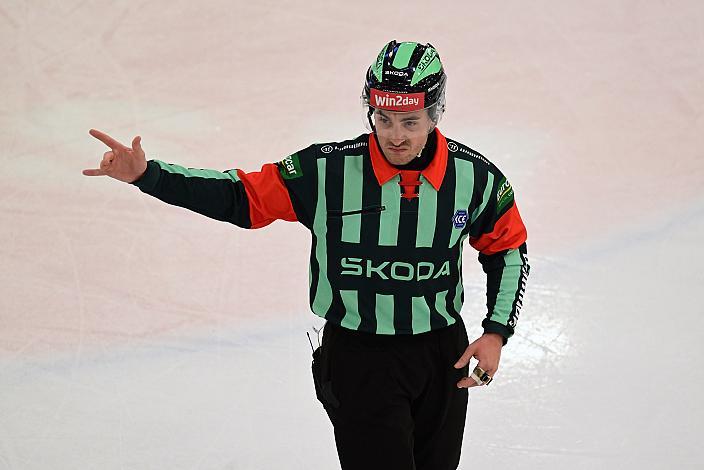 Referee Christian Ofner, Win2Day ICE Hockey League,  5. Viertelfinale, Steinbach Black Wings Linz vs Moser Medical Graz 99ers,  Linz AG Eisarena 