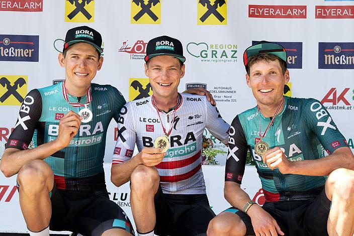 Podest Herren, v.l. Patrick Gamper (AUT, Bora - Hansgrohe), Sieger Felix Grossschartner (AUT, Bora - Hansgrohe), 3. Platz Lukas Pöstlberger (AUT, Bora - Hansgrohe) Herren Elite, U23, Österreichische Meisterschaft Strasse, ÖSTM Gratwein-Straßengel