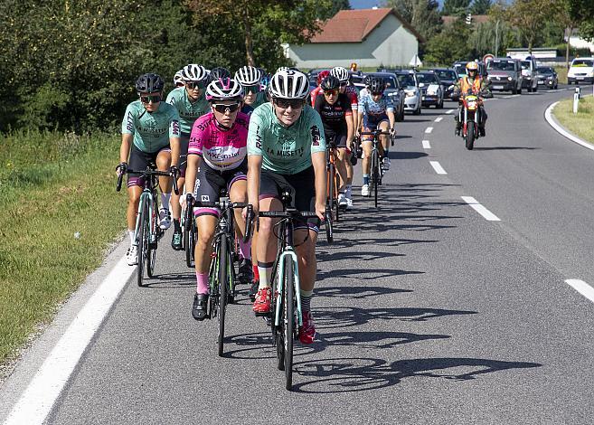 Das Damenfeld bei der ÖSTM Strasse Mattersburg, Österreichische Staatsmeisterschaft U23, Elite Damen und Herren