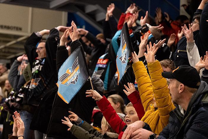 Fans Steinbach Black Wings Linz vs Bemer Pioneers Vorarlberg, 40. Runde ICE Hockey League, Steinbach Black Wings Linz, Linz AG Eisarena 