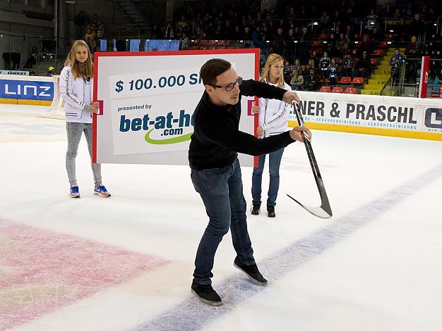 Bet at home 100.000 Dollar Shot, EHC Liwest Black Wings Linz vs UPC Vienna Capitals