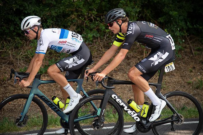Oscar Chamberlain (AUS, Team Cannibal), Casper Rode (NOR, Team Cannibal),  Bad Wimsbach - Strass im Attergau, Int. "Keine Sorgen" Junioren Rundfahrt UCI Kat. 2.1 MJ