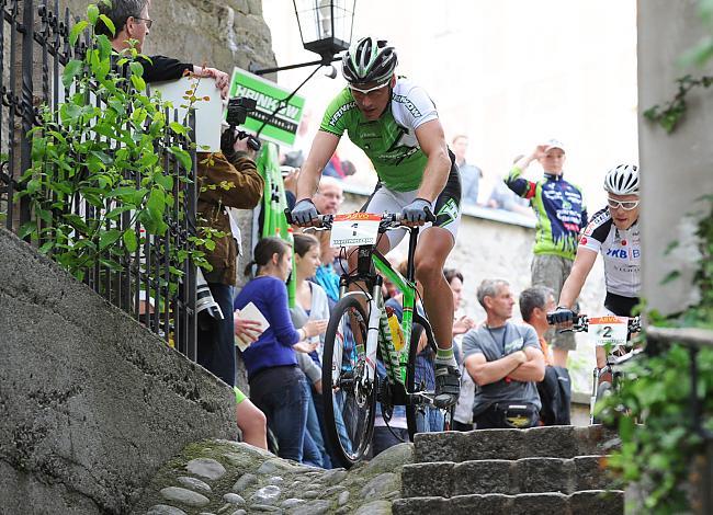 Petr Cirkl Hrinkow Bikes Steyr an der Spitze des Rennens dahinter Roman Rametsteiner.