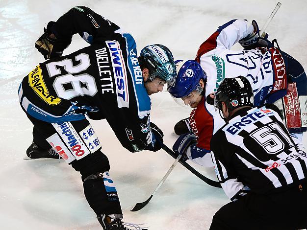 #28 Mike Ouellette, Linz und #24 Curtis Fraser, KHL Medvescak Zagreb, EHC Liwest Black Wings Linz vs KHL Medvescak Zagreb, Zwischenrunde