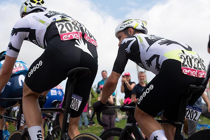 Lukasz Wisniowski (POL, Team Qhubeka Assos), Victor Campenaerts (BEL, Team Qhubeka Assos) Stage 15 Grado - Gorizia (147km), 104. Giro d Italia, UCI Worl Tour