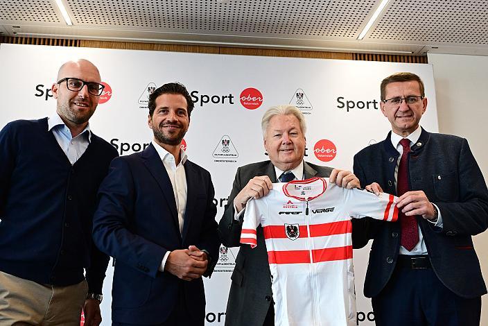 v.l. Florian König (ÖRV Generalsekretär), Mario Rossmann (Präsident Cycling Upper Austria, Oberösterreich), Harald J. Mayer (ÖRV, Präsident Österreichischer Radsportverband, Cycling Austria), Wirtschafts- und Sport-Landesrat Markus Achleitner (Oberösterreich), Pressekonferenz Int. Raiffeisen Oberösterreich Rundfahrt (UCI Kat. 2.2), Olympiazentrum Linz  